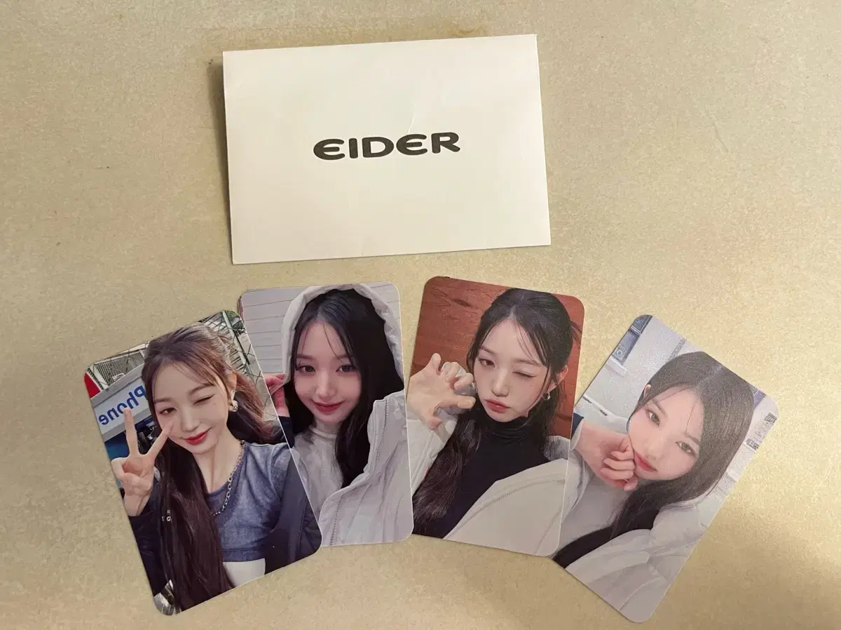 (새상품,하자없음)급처 아이브 장원영 아이더 EIDER 한정판 포카 포토